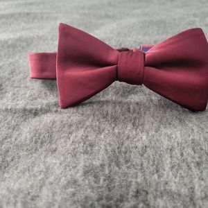 Bow tie,kohl's, burgundy
